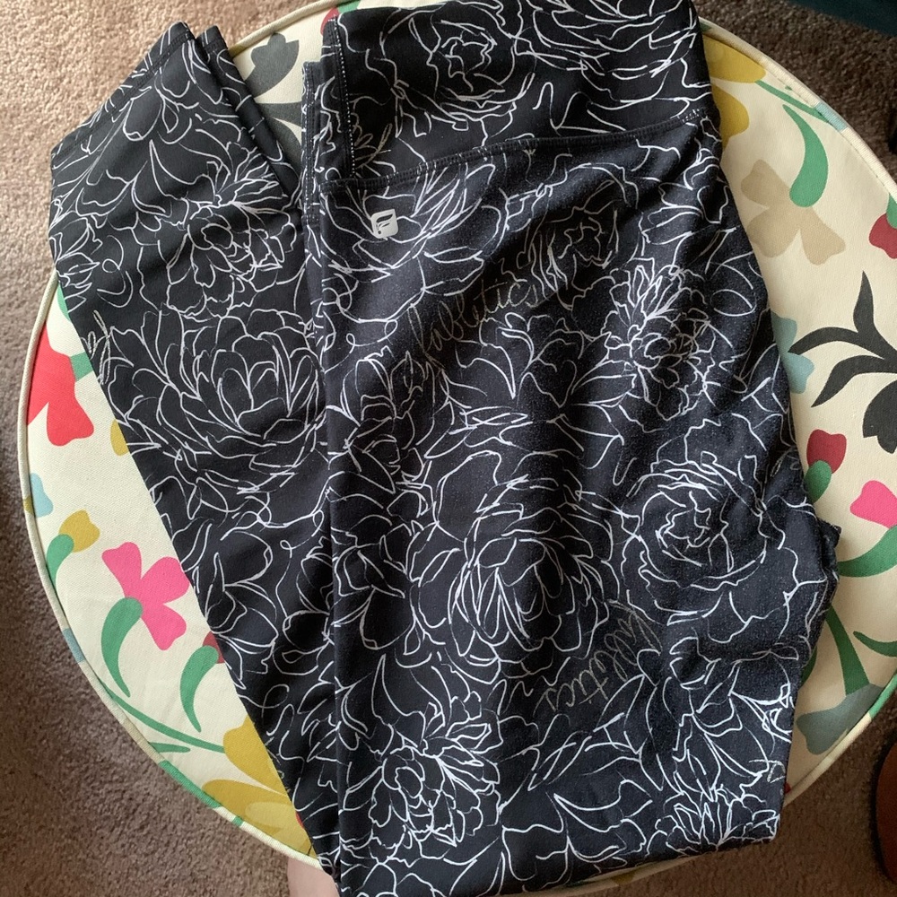 Fabletics flower printed leggings